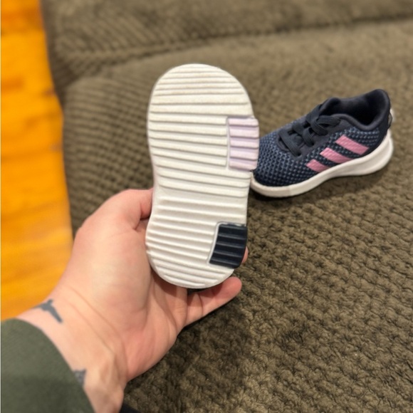 Adidas Sneakers with Classic Silhouette - Picture 3 of 7